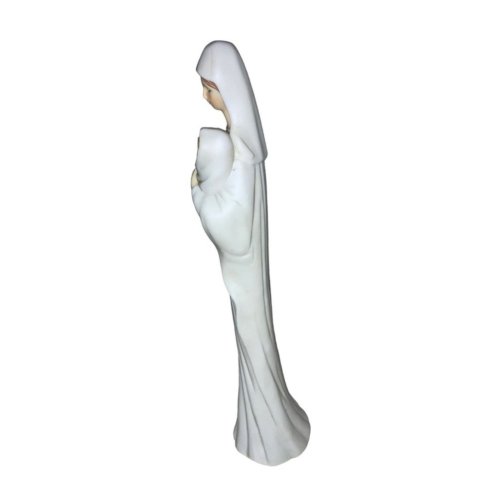 Virgin Mother Mary And Baby Jesus Figurine. - Picture 3 of 6